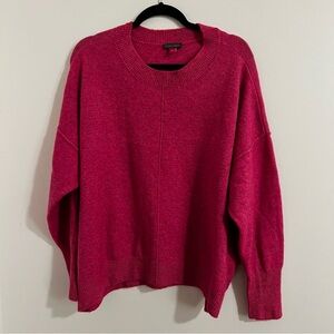 Vince Camuto women’s Fuchsia Crewneck Sweater